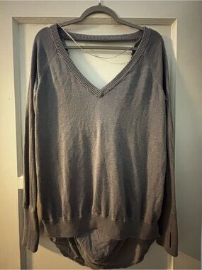 lululemon athletica Heather Gray V-Neck Pullover Sweater
